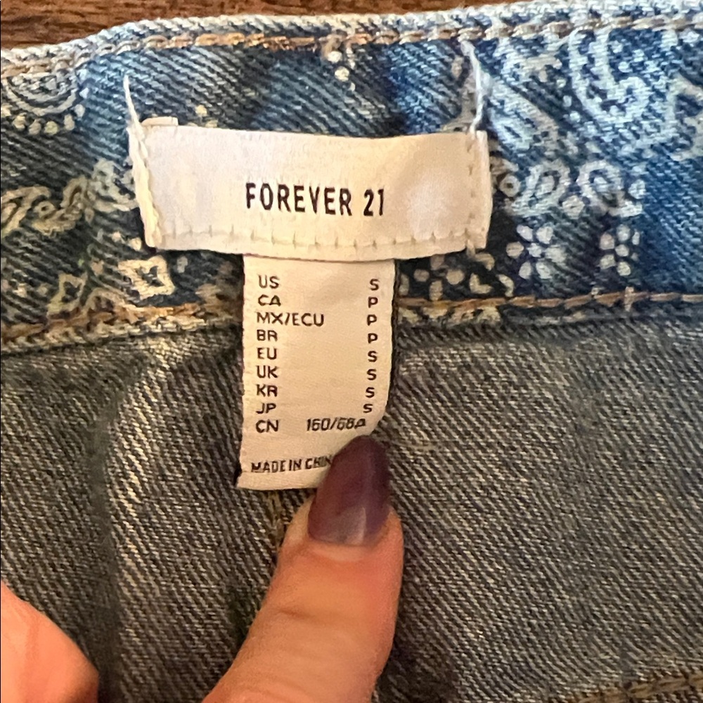 Forever 21 Bandana Print Denim Skirt and Short-Sleeve Jacket Set - Picture 4 of 7